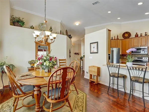 $429,900 | 895 Eastham Way, Unit M202, Naples, FL 34104