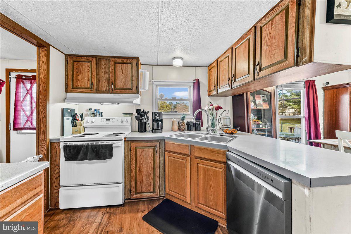 2411 Big Road Gilbertsville, PA 19525 - Photo 8 of 21