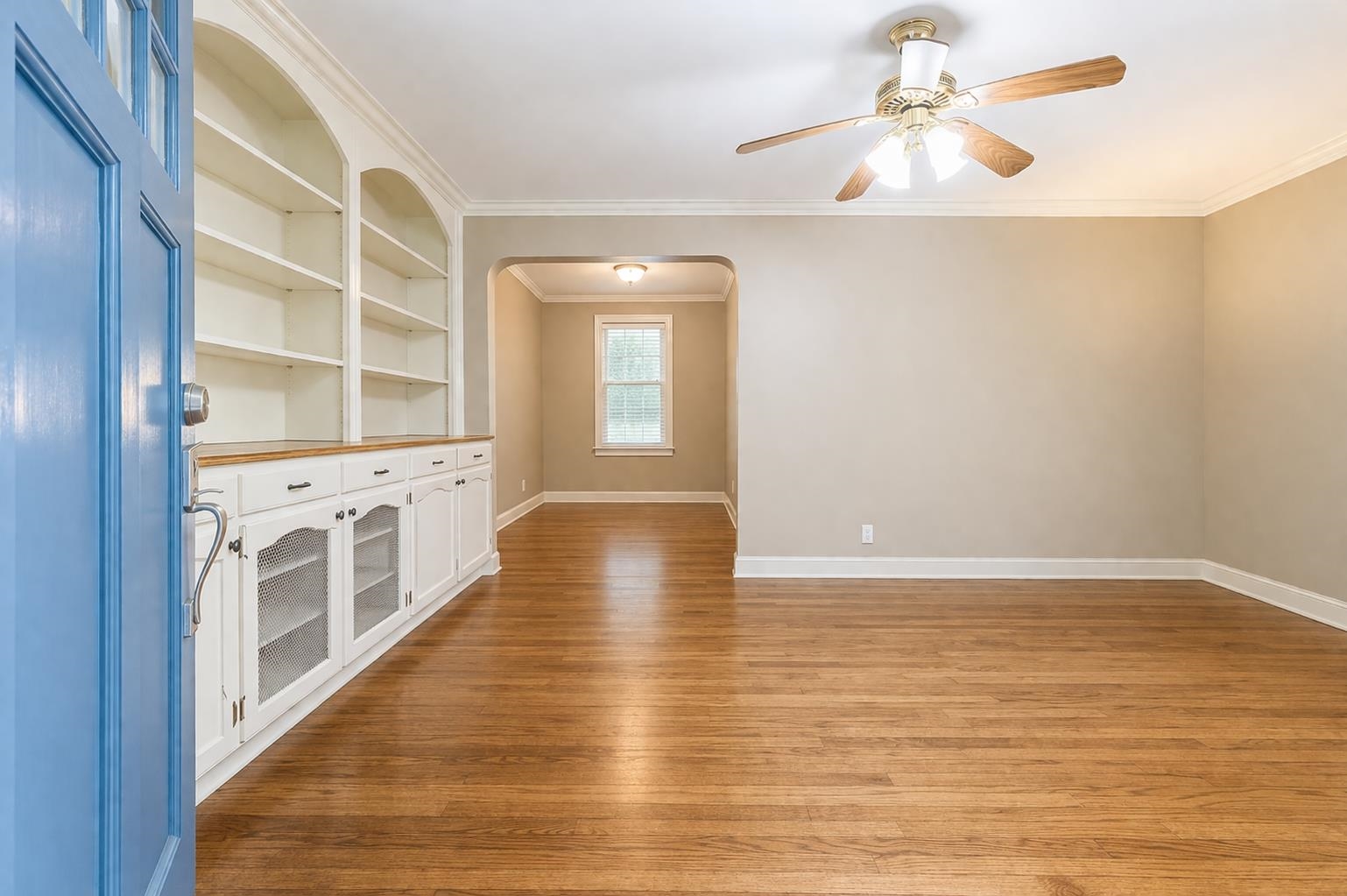 705 Loeb Street Memphis, TN 38111 - Photo 4 of 16 a view of an empty room with a window