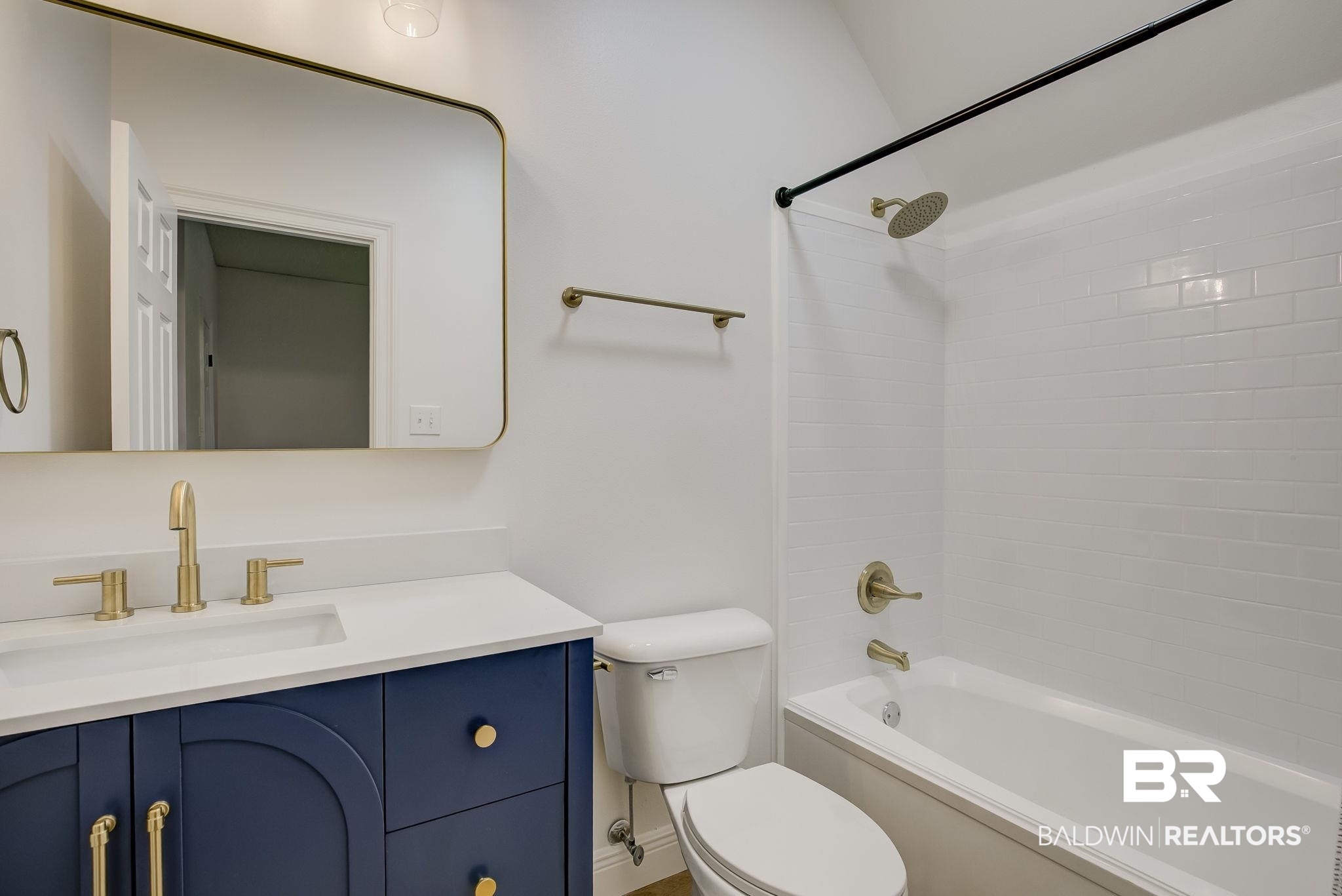 105 High Pines Ridge Fairhope, AL 36532 - Photo 71 of 97 Bathroom with toilet, vanity, and shower / bathtub combination