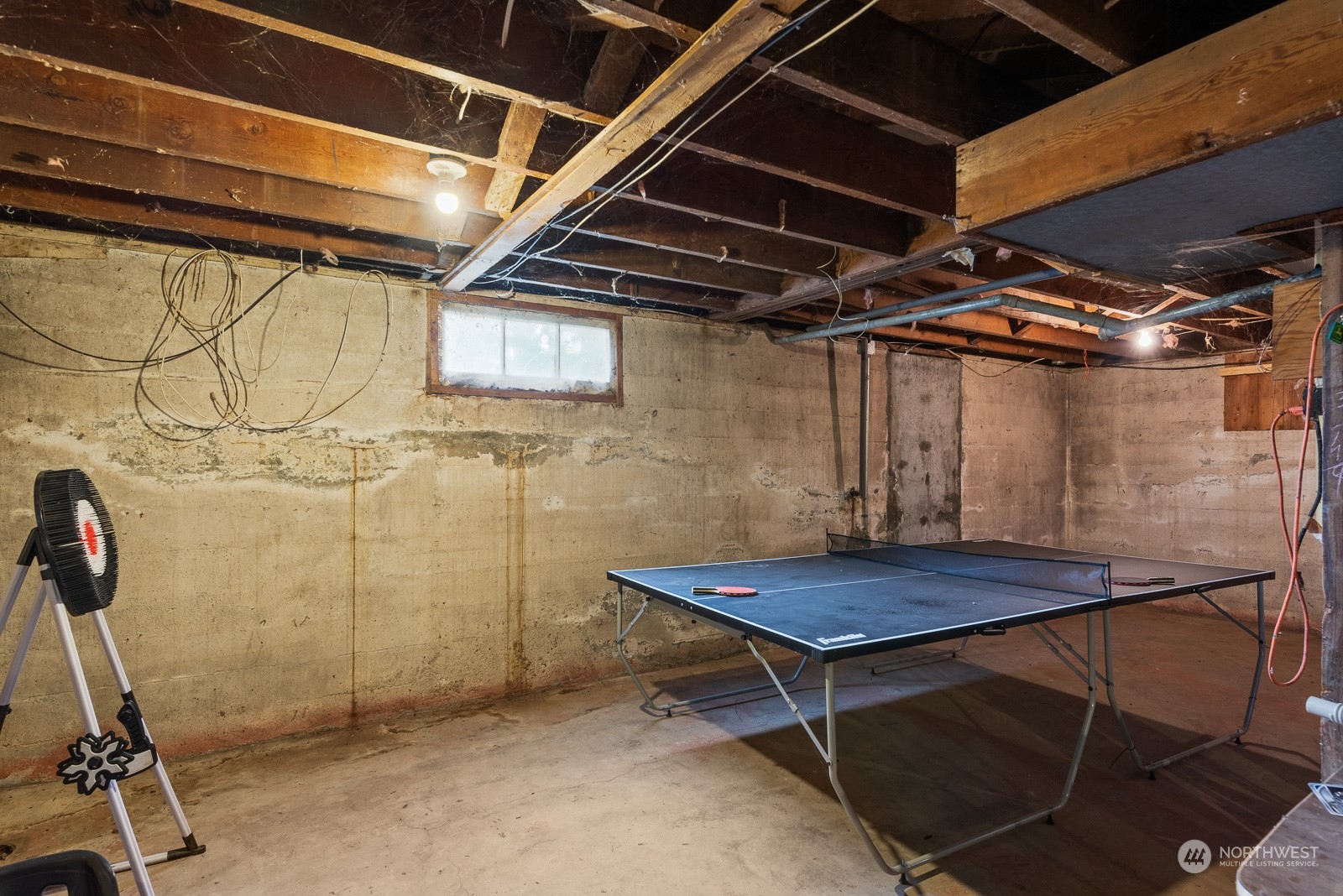 5709 Putnam Road Everson, WA 98247 - Photo 26 of 40 a view of a room with gym equipment