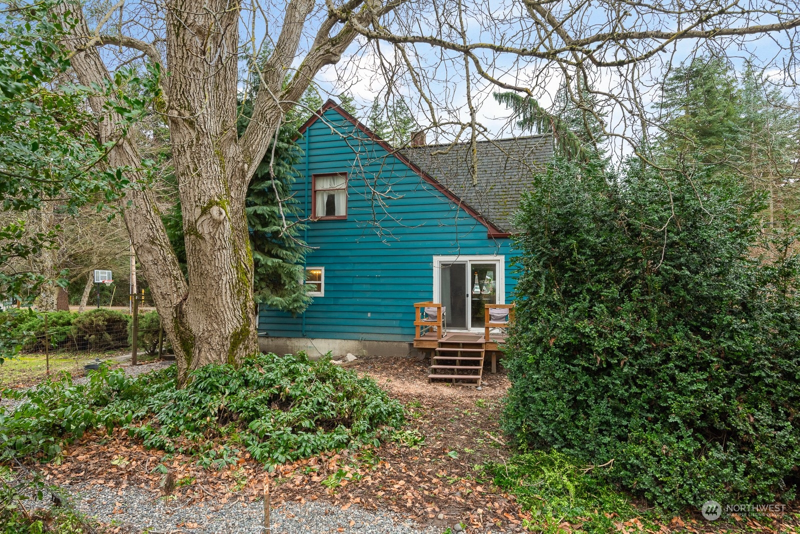 5709 Putnam Road Everson, WA 98247 - Photo 7 of 40 a house view with a backyard space