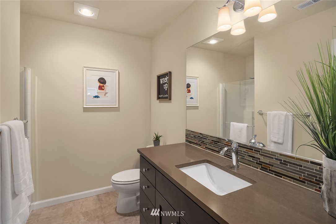 13700 174th Avenue Southeast Renton, WA 98059 - Photo 15 of 40 Gallery Image 15
