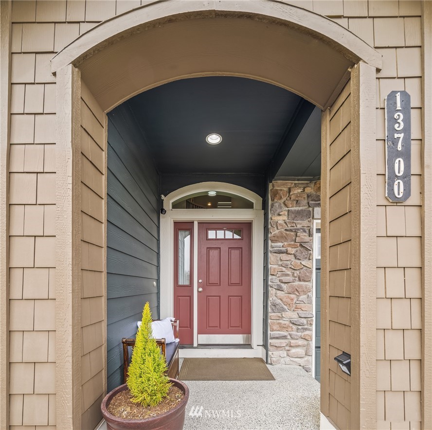 13700 174th Avenue Southeast Renton, WA 98059 - Photo 2 of 40 Gallery Image 2