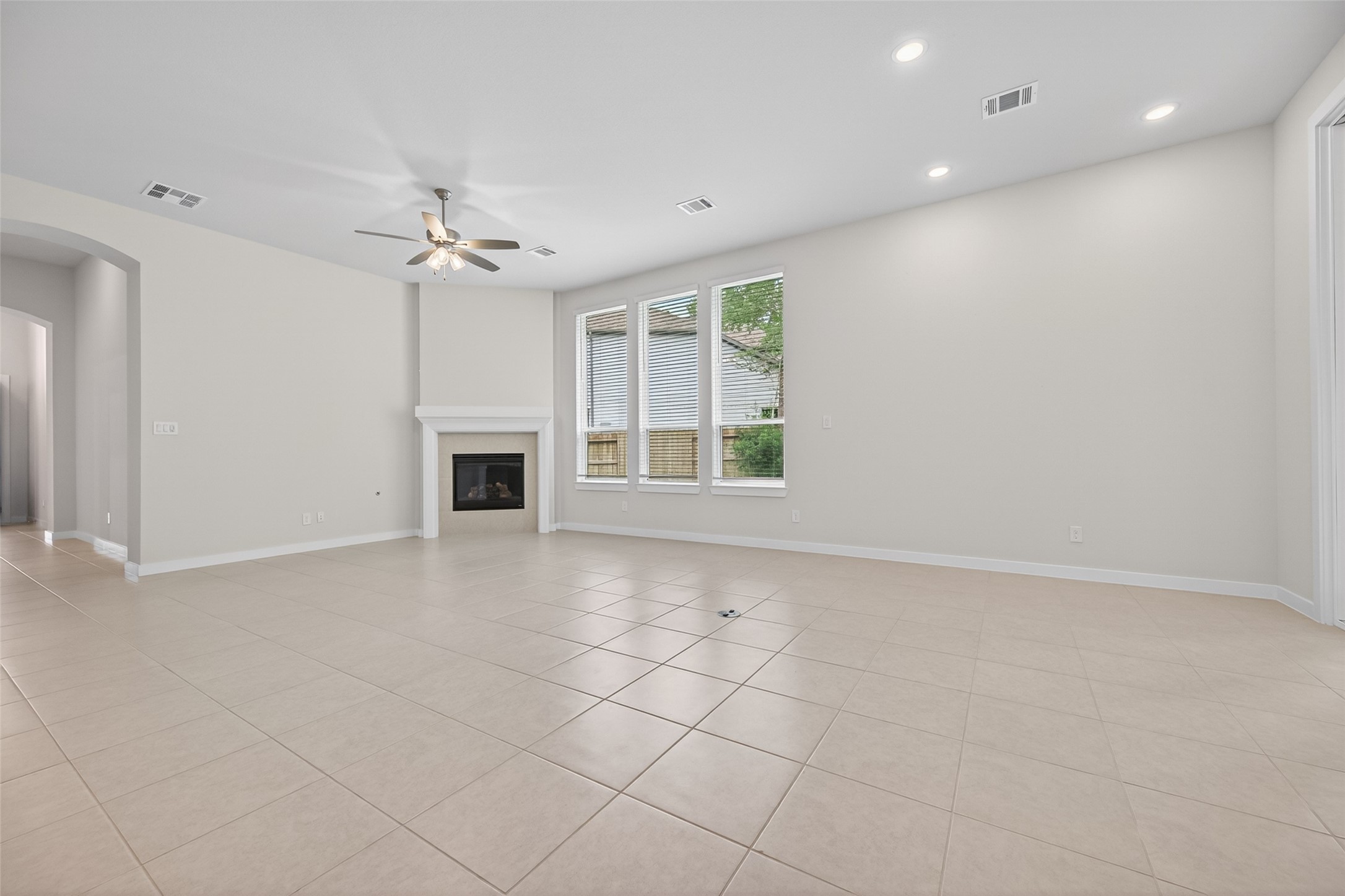 212 Milas Cove Montgomery, TX 77316 - Photo 8 of 50
