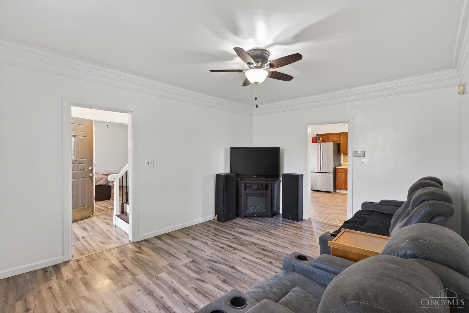 6823 Thompson Road Cincinnati, OH 45247 - Photo 11 of 53