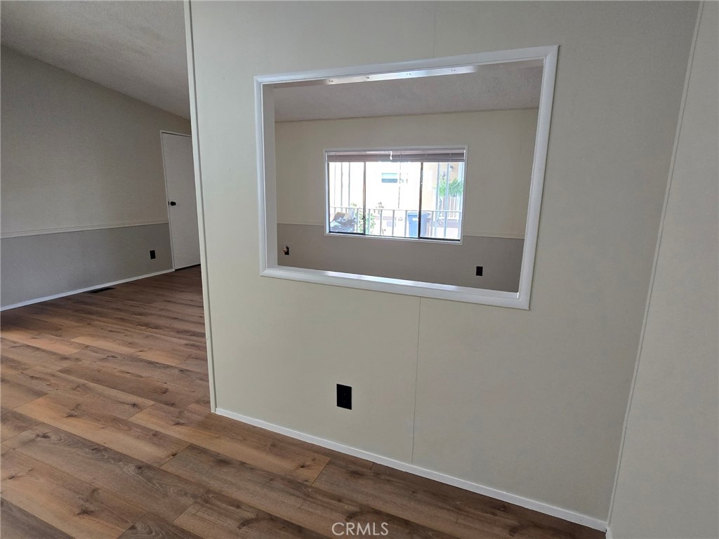 32900 Riverside Drive, Unit 94 Lake Elsinore, CA 92530 - Photo 14 of 23 Kitchen Area 3