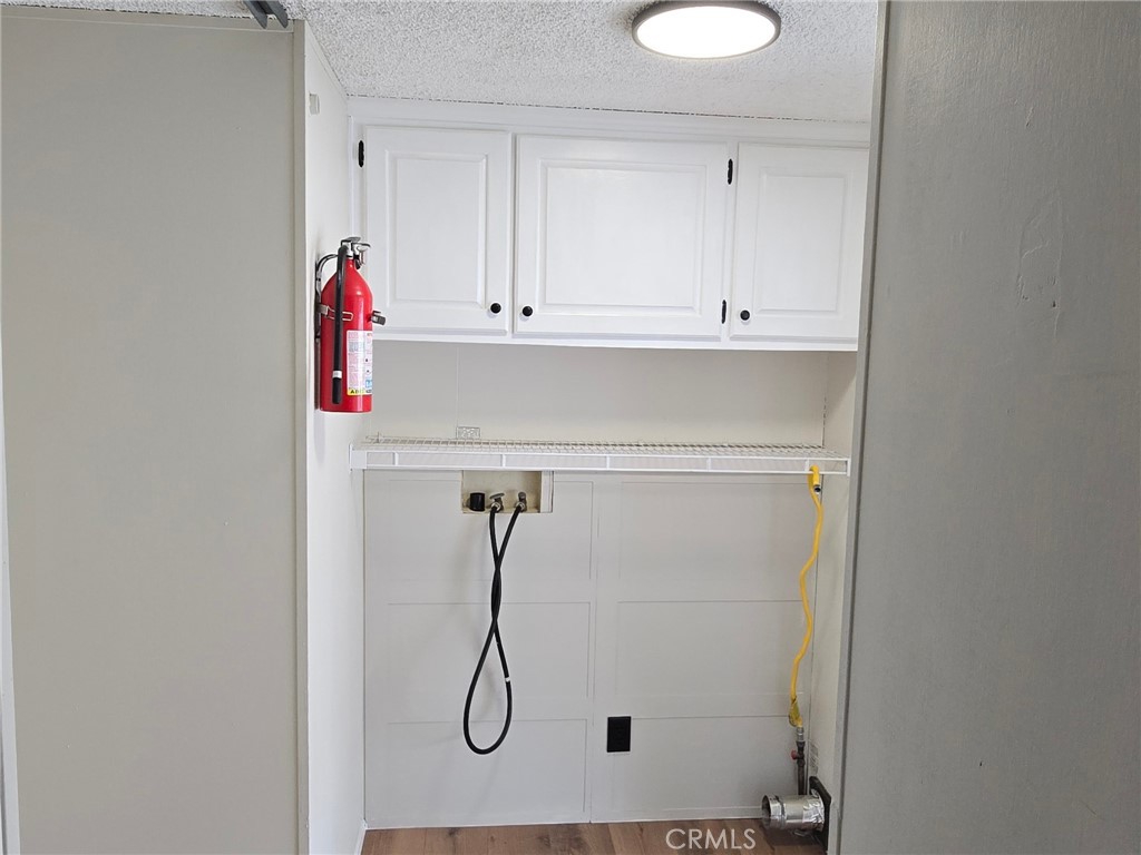 32900 Riverside Drive, Unit 94 Lake Elsinore, CA 92530 - Photo 15 of 23 Laundry Room Area