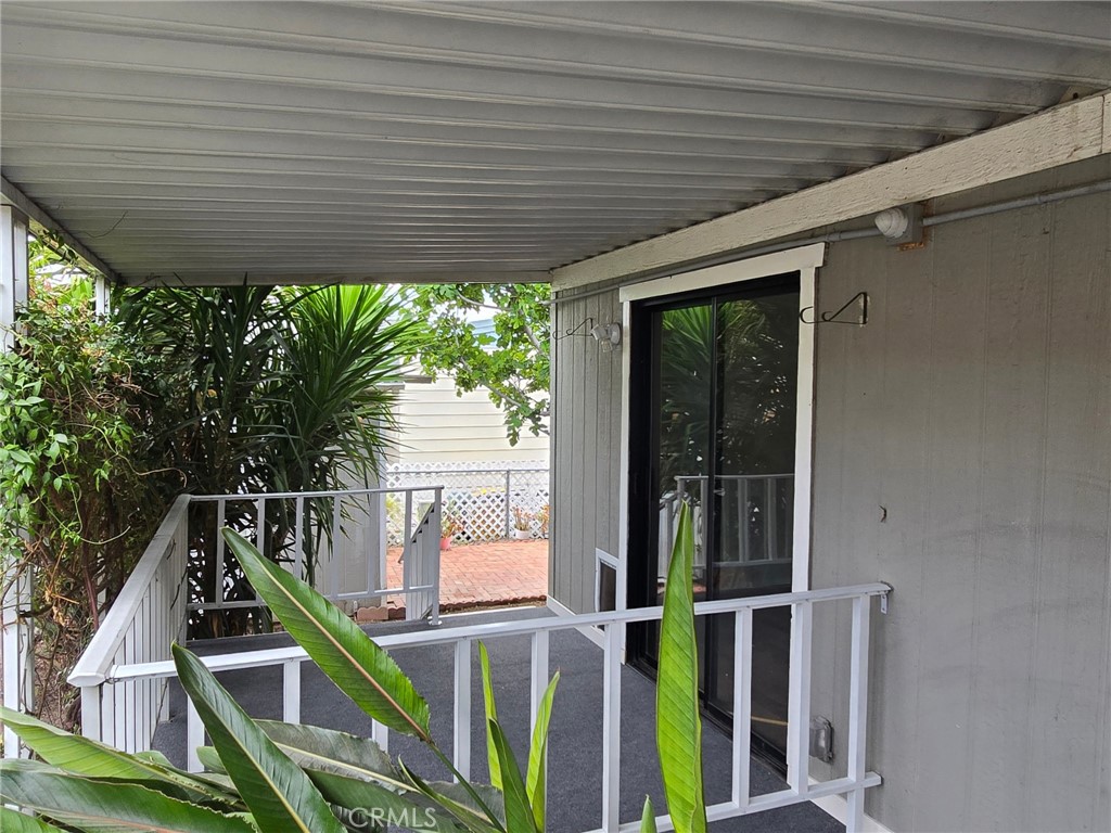 32900 Riverside Drive, Unit 94 Lake Elsinore, CA 92530 - Photo 8 of 23 Primary Patio