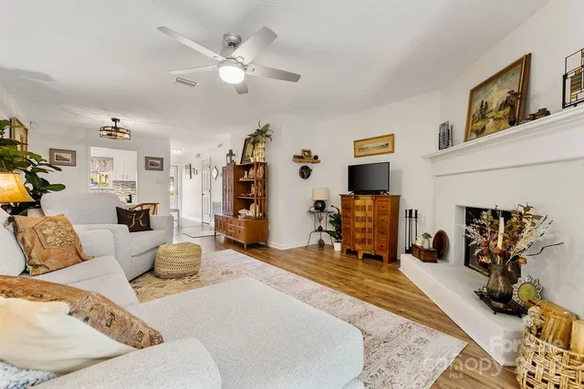 $184,900 | 1419 19th Avenue Northeast, Unit B7, Hickory, NC 28601