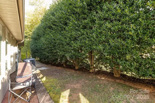 $184,900 | 1419 19th Avenue Northeast, Unit B7, Hickory, NC 28601