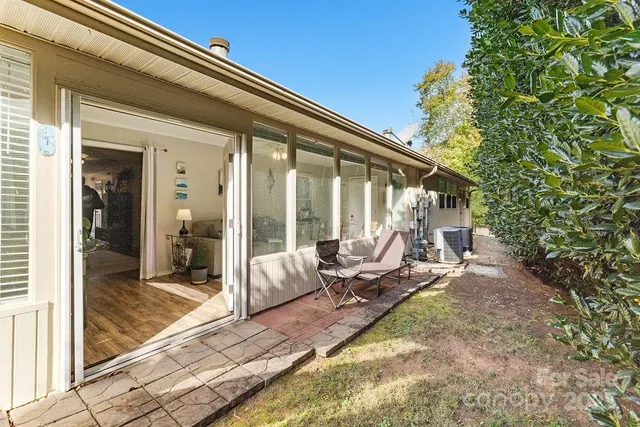 $184,900 | 1419 19th Avenue Northeast, Unit B7, Hickory, NC 28601