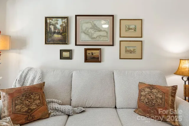 $184,900 | 1419 19th Avenue Northeast, Unit B7, Hickory, NC 28601