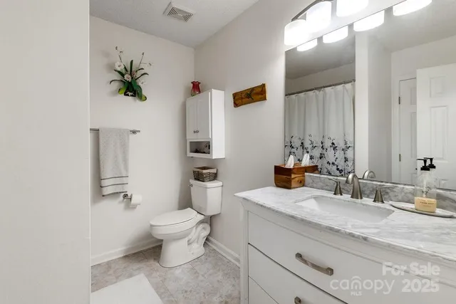 $184,900 | 1419 19th Avenue Northeast, Unit B7, Hickory, NC 28601