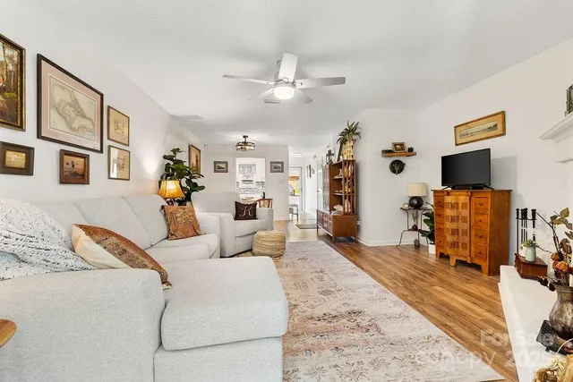 $184,900 | 1419 19th Avenue Northeast, Unit B7, Hickory, NC 28601