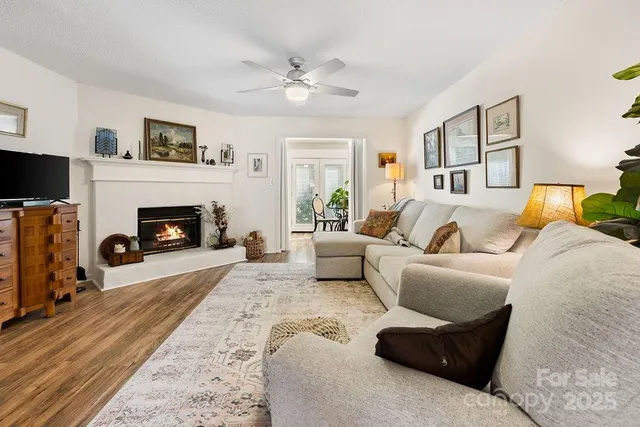 $184,900 | 1419 19th Avenue Northeast, Unit B7, Hickory, NC 28601