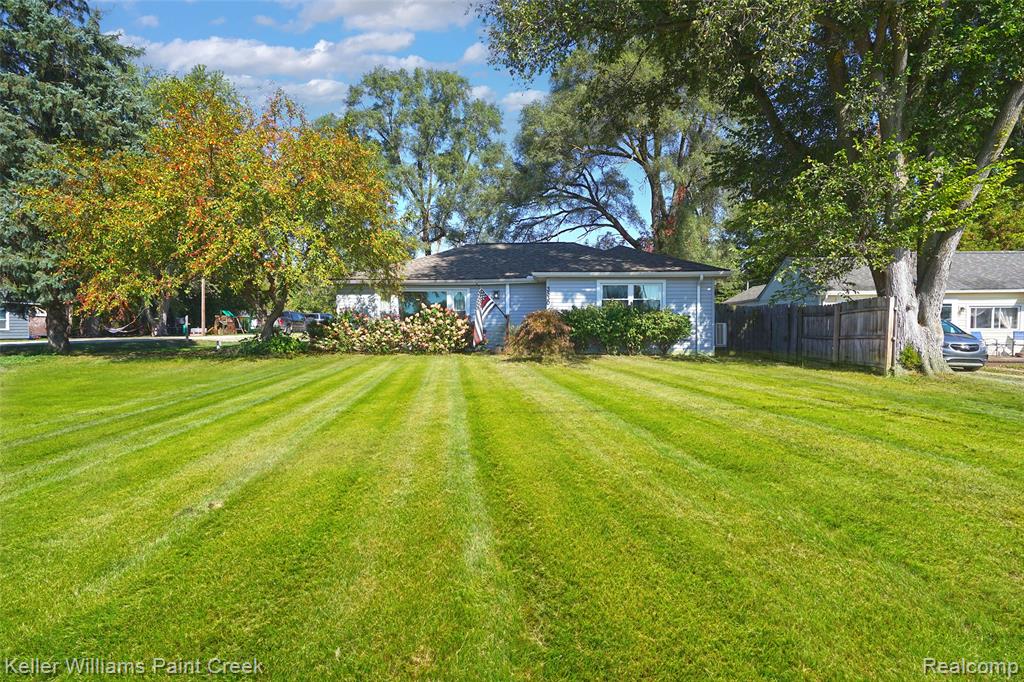 3530 Davison Road Lapeer, MI 48446 - Photo 25 of 32