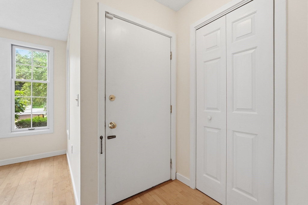 70 Amity Place, Unit 70 Amherst, MA 01002 - Photo 5 of 35