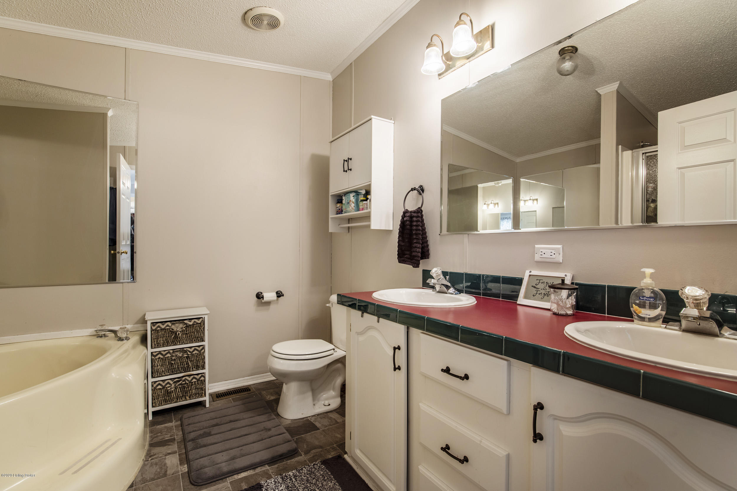 1203 Morrison Road Big Clifty, KY 42712 - Photo 17 of 33 Primary (Master) Bath