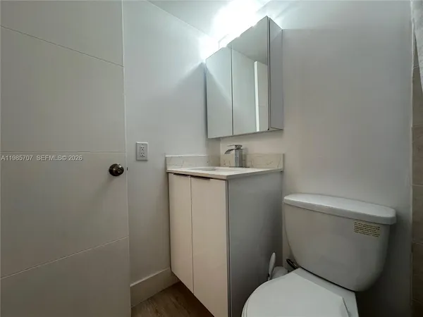 $2,700 | 10900 Southwest 104th Street, Unit 322, Miami, FL 33176