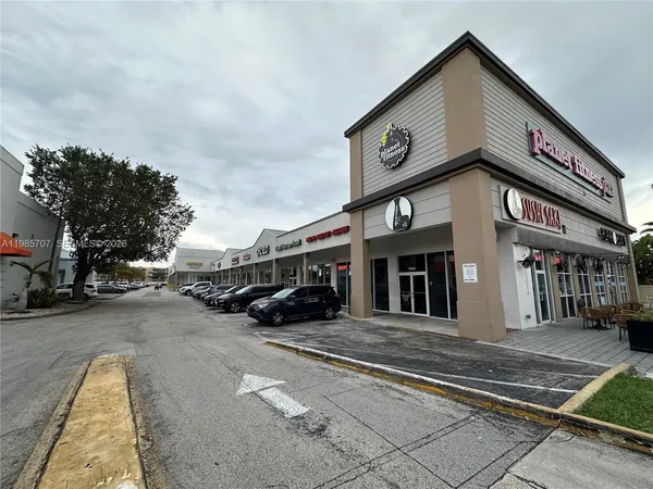 $2,700 | 10900 Southwest 104th Street, Unit 322, Miami, FL 33176