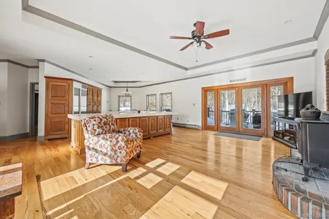 $895,000 | 35 Appaloosa Lane, Millbrook, NY 12545