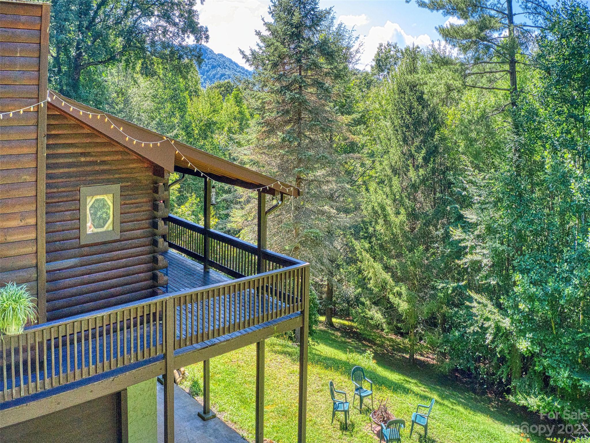 28 Honeybear Lane Clyde, NC 28721 - Photo 38 of 43 a view of a balcony