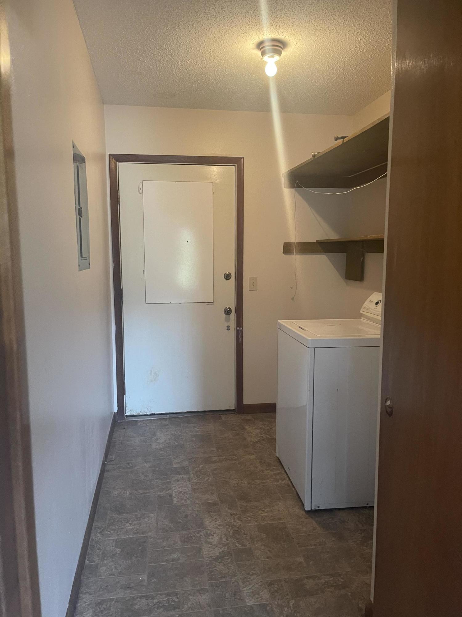 246 Ridge Lake Road Crestview, FL 32536 - Photo 14 of 17 a view of an empty room with a bathroom