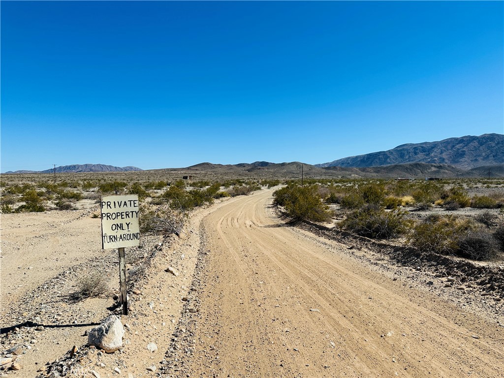 5 Sullivan Road Twentynine Palms, CA 92277 - Photo 20 of 21 a view of ocean view with mountain