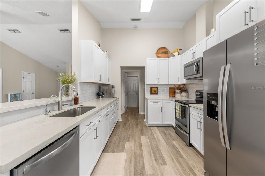 8406 Southwest 69th Place Gainesville, FL 32608 - Photo 8 of 42