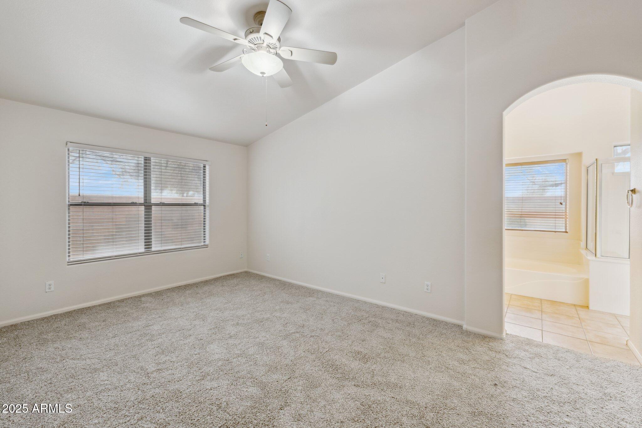 20902 North 36th Place Phoenix, AZ 85050 - Photo 14 of 29 13-web-or-mls-20902-n-36th-pl