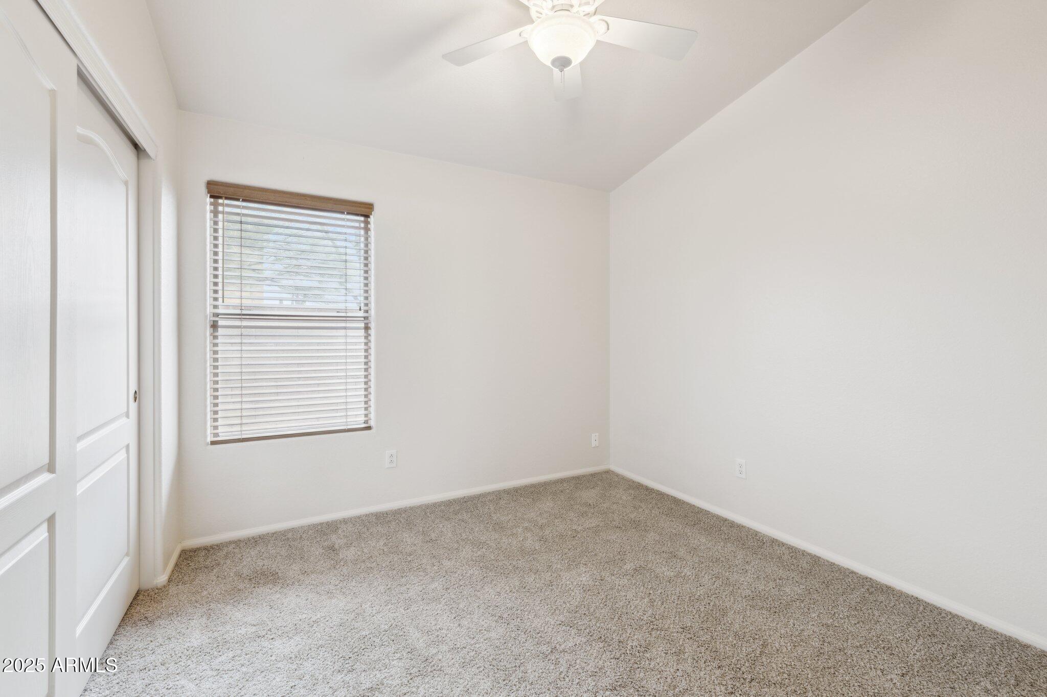 20902 North 36th Place Phoenix, AZ 85050 - Photo 18 of 29 17-web-or-mls-20902-n-36th-pl