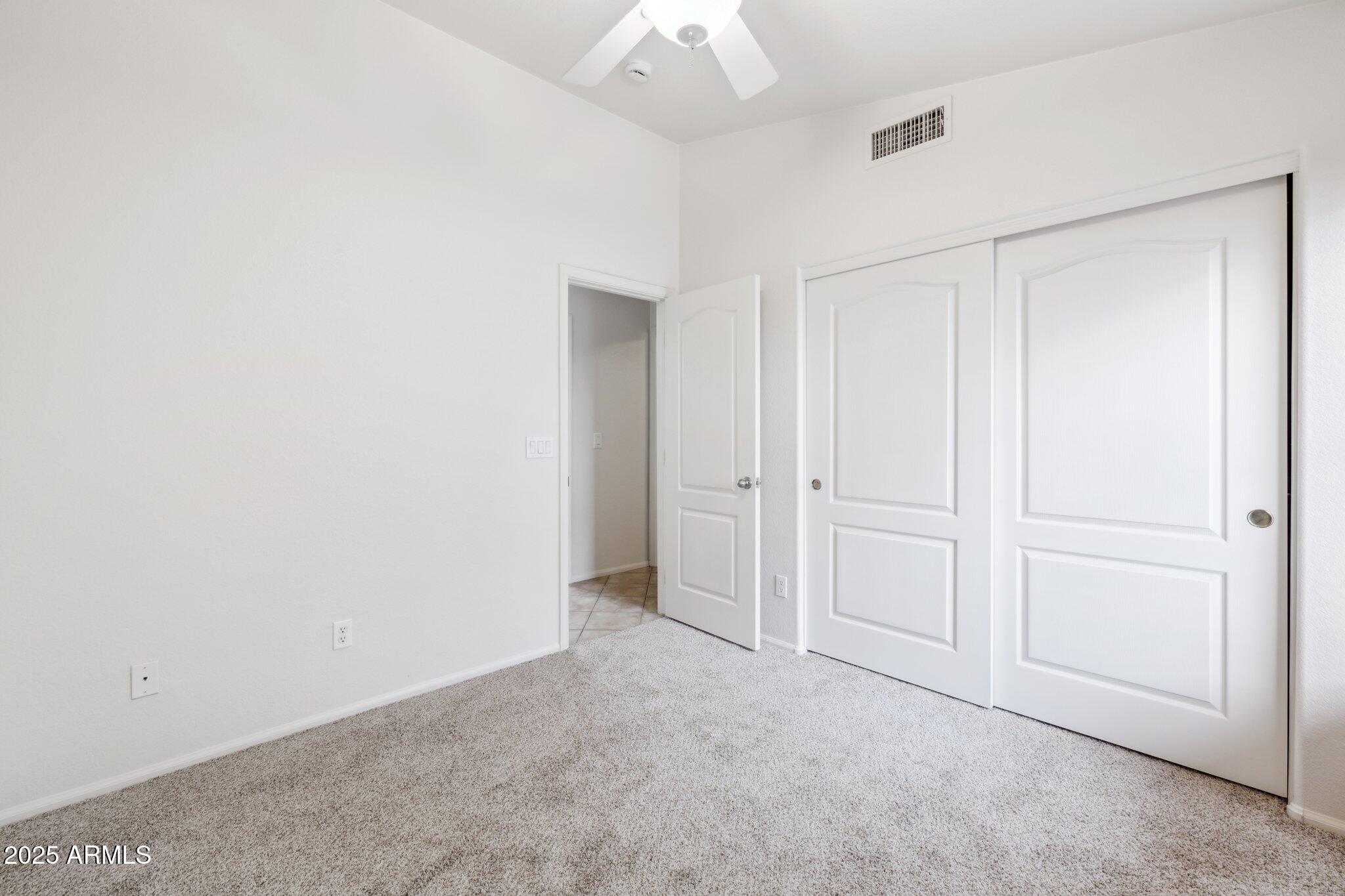 20902 North 36th Place Phoenix, AZ 85050 - Photo 19 of 29 18-web-or-mls-20902-n-36th-pl