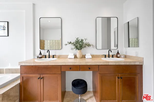 $1,375,000 | 1441 Lorena Way, Palm Springs, CA 92262