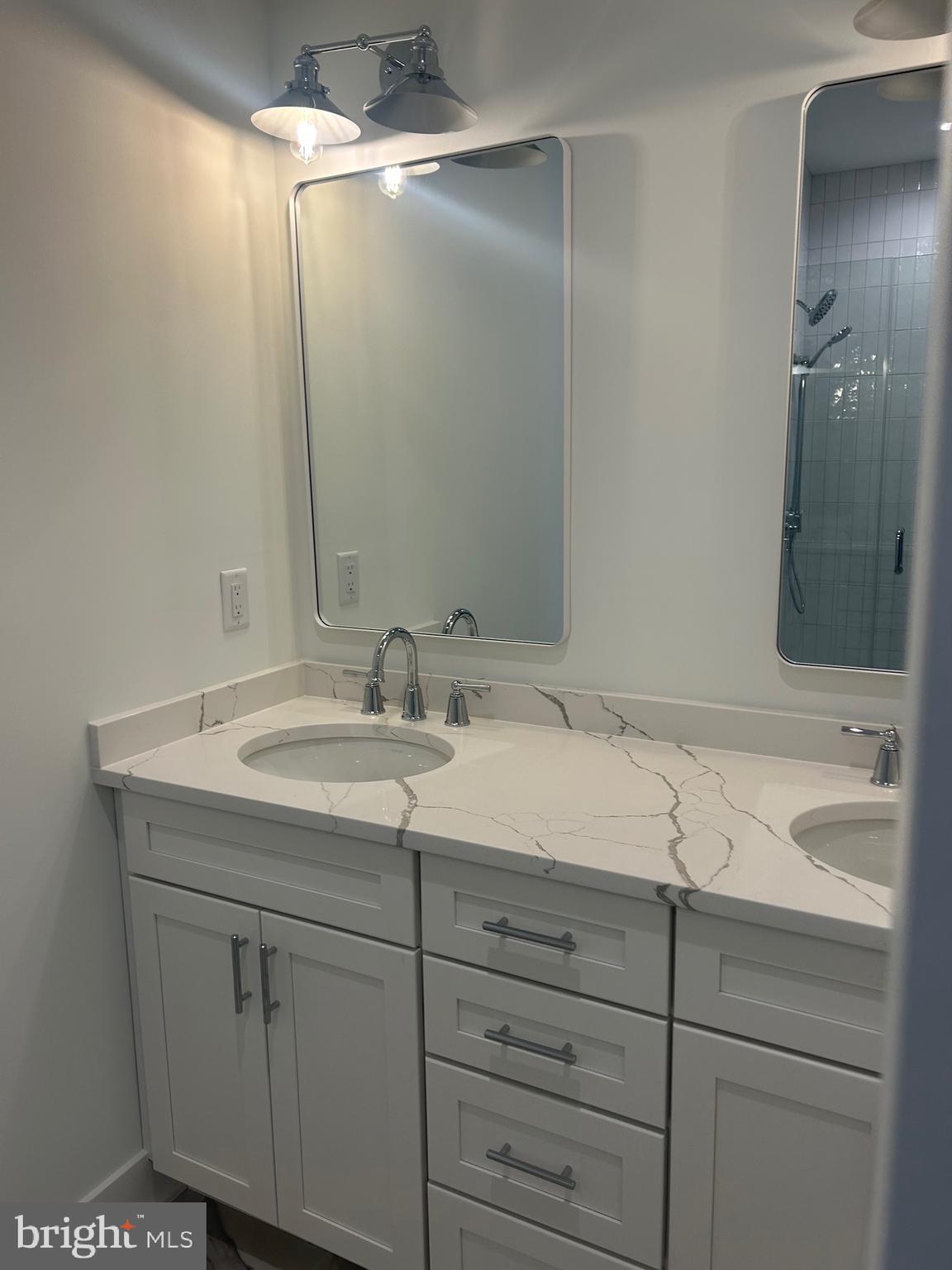 418 Farragut Road, Unit H Wildwood Crest, NJ 08260 - Photo 21 of 28