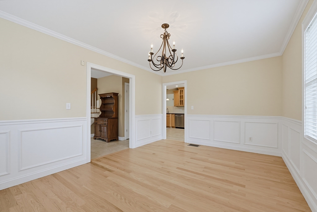 25 Sullivan Way Foxboro, MA 02035 - Photo 13 of 41