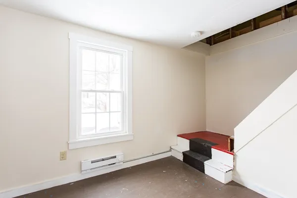 $249,900 | 132 East Main Street, West Brookfield, MA 01585