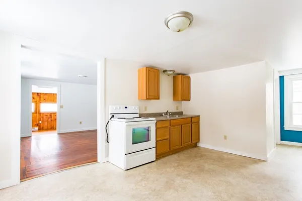 $249,900 | 132 East Main Street, West Brookfield, MA 01585