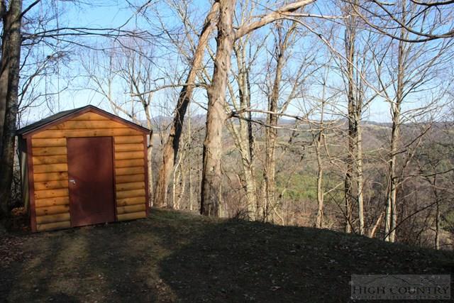 737 Round Knob Ridge Road West Jefferson, NC 28694 - Photo 14 of 23 Gallery Image 14