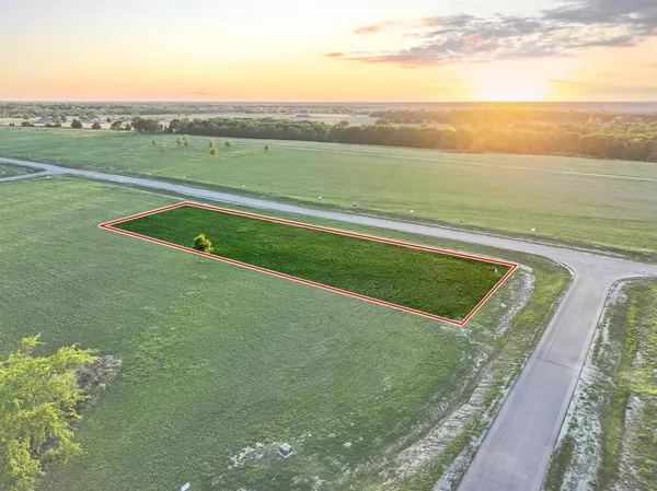 $94,000 | 210 Diamond Point, Dodd City, TX 75438