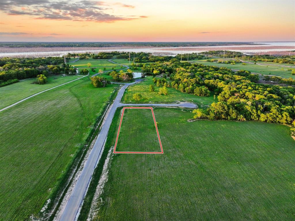 210 Diamond Point Dodd City, TX 75438 - Photo 2 of 24