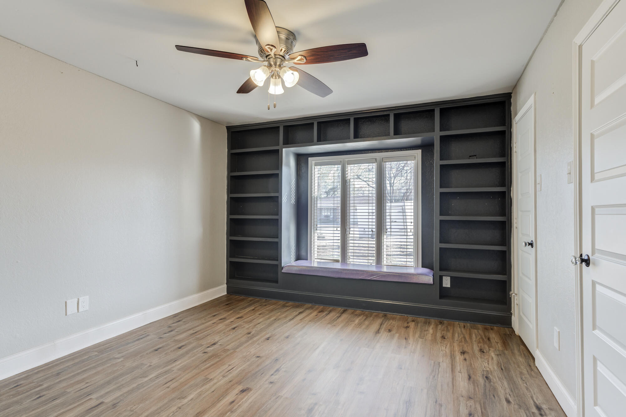 5604 70th Street Lubbock, TX 79424 - Photo 14 of 49 Bedroom 1