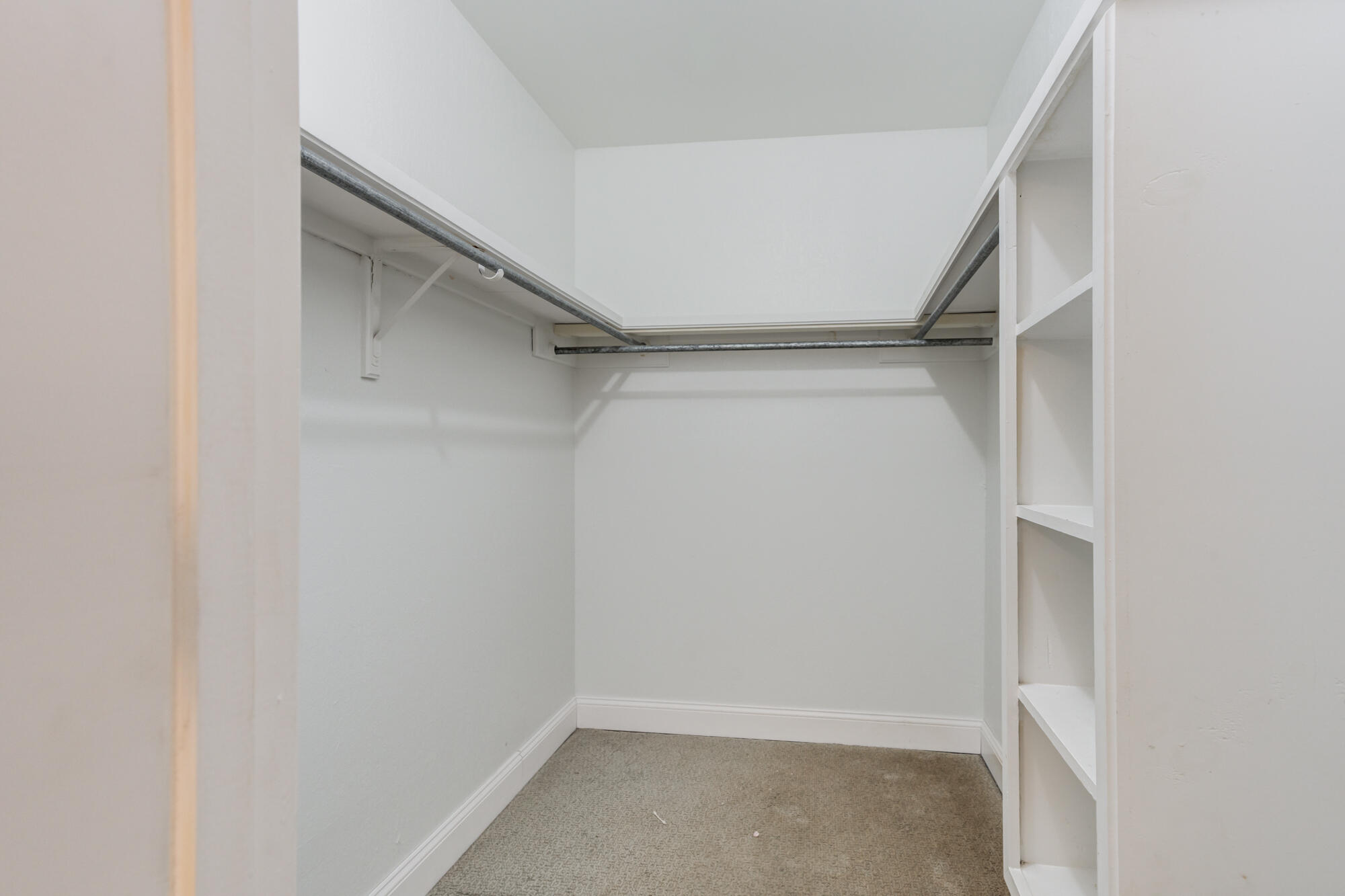 5604 70th Street Lubbock, TX 79424 - Photo 38 of 49 Primary Closet
