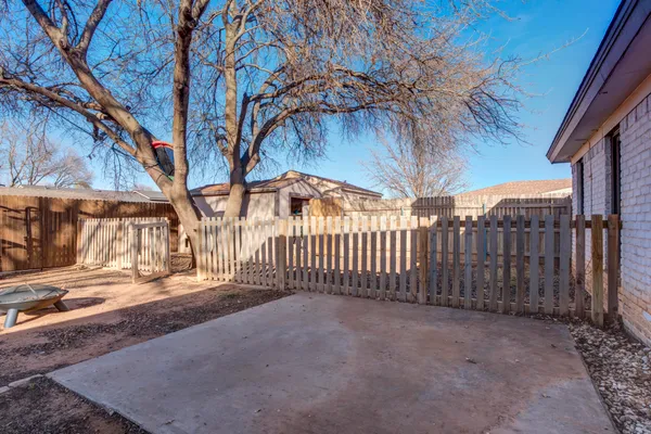 $269,000 | 5604 70th Street, Lubbock, TX 79424