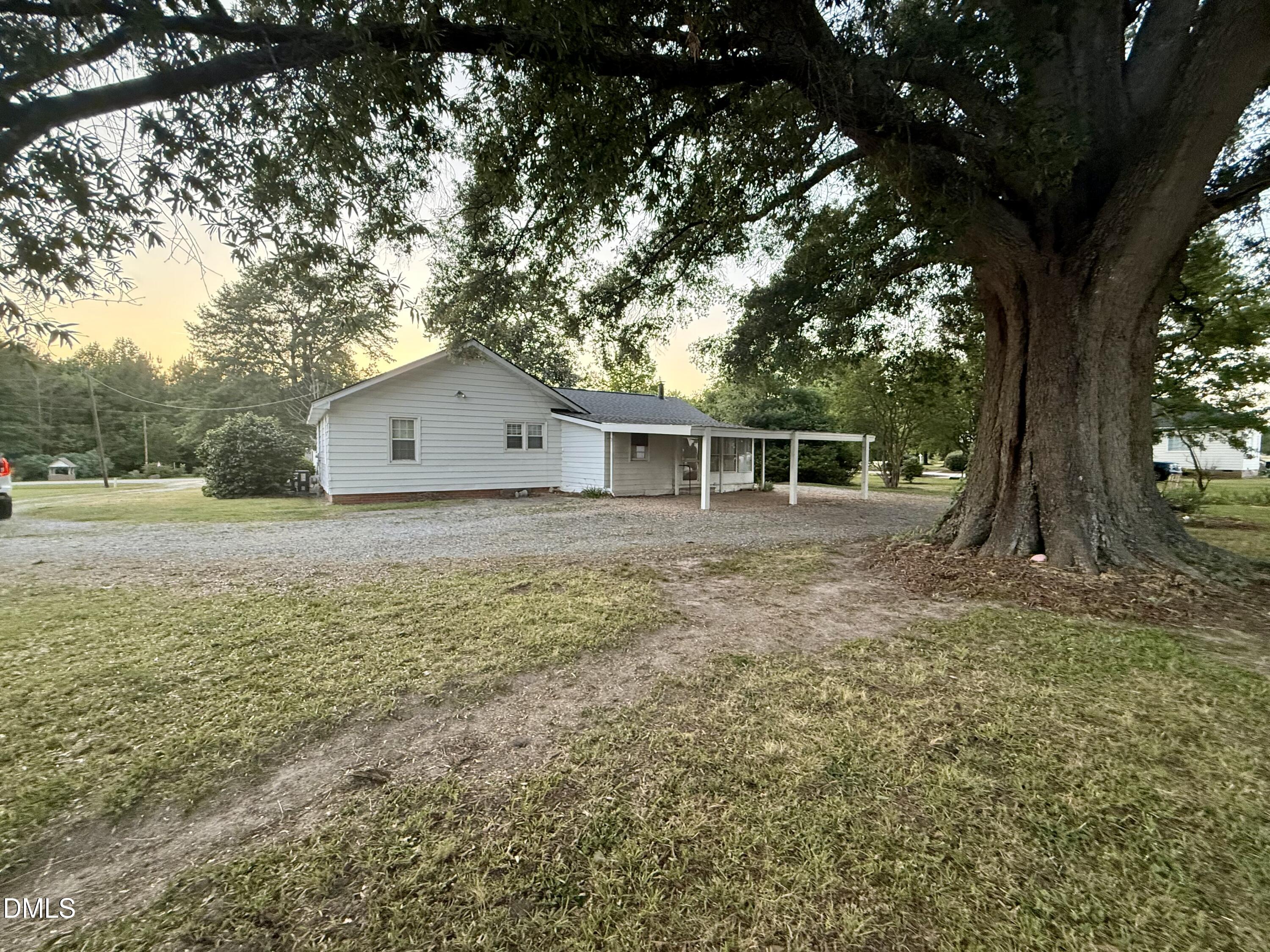 1439 Hill Road Smithfield, NC 27577 - Photo 5 of 6