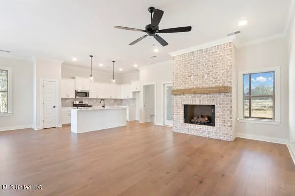 $389,900 | 2984 Eden Lane, Nesbit, MS 38651