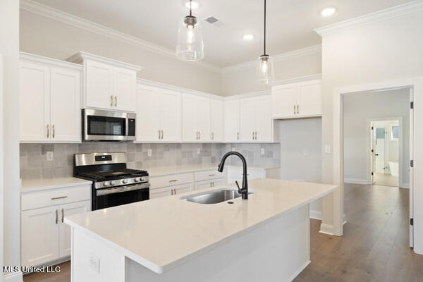 2984 Eden Lane Nesbit, MS 38651 - Photo 7 of 30 215-kitchen 1