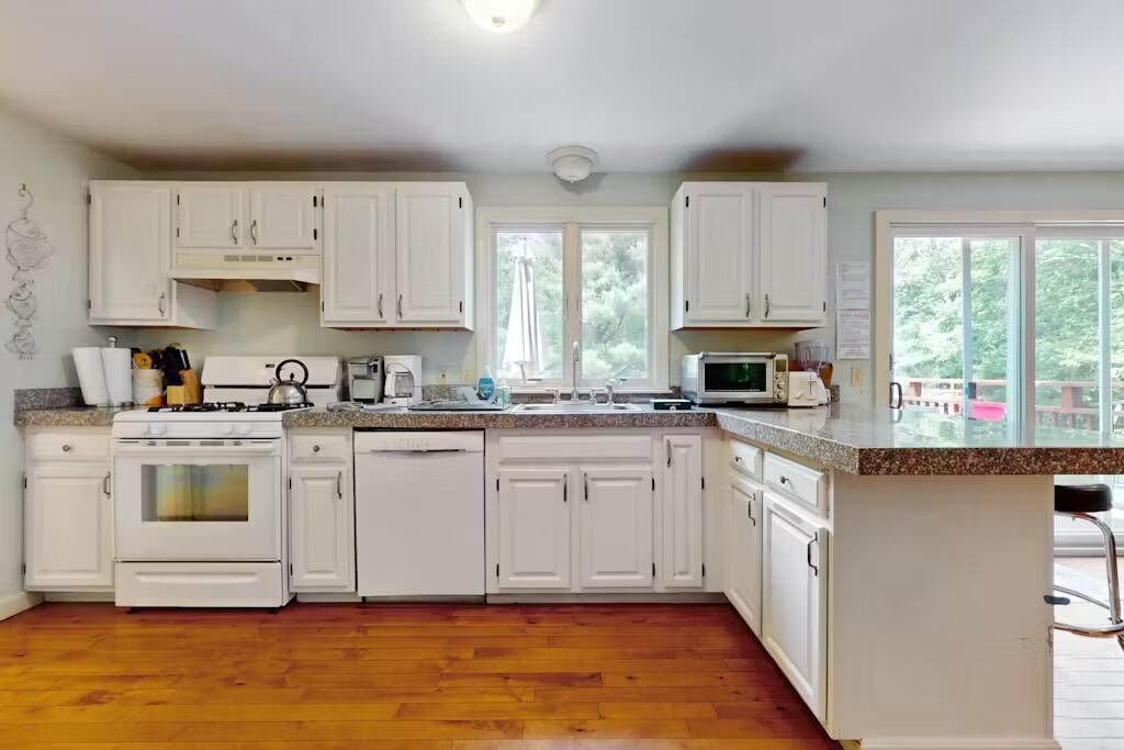 15 Gunter's Lane Mashpee, MA 02649 - Photo 4 of 23 6450570