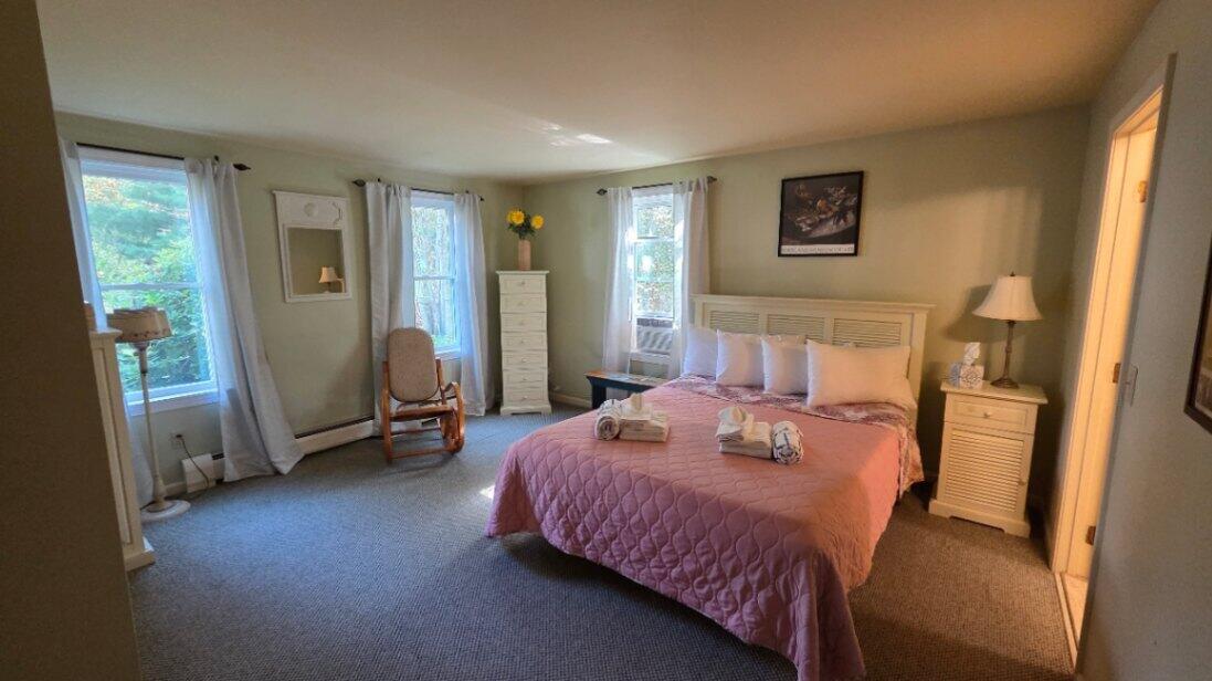 15 Gunter's Lane Mashpee, MA 02649 - Photo 8 of 23 7b857866-7dcf-4e06-a0c9-ed529afeb135