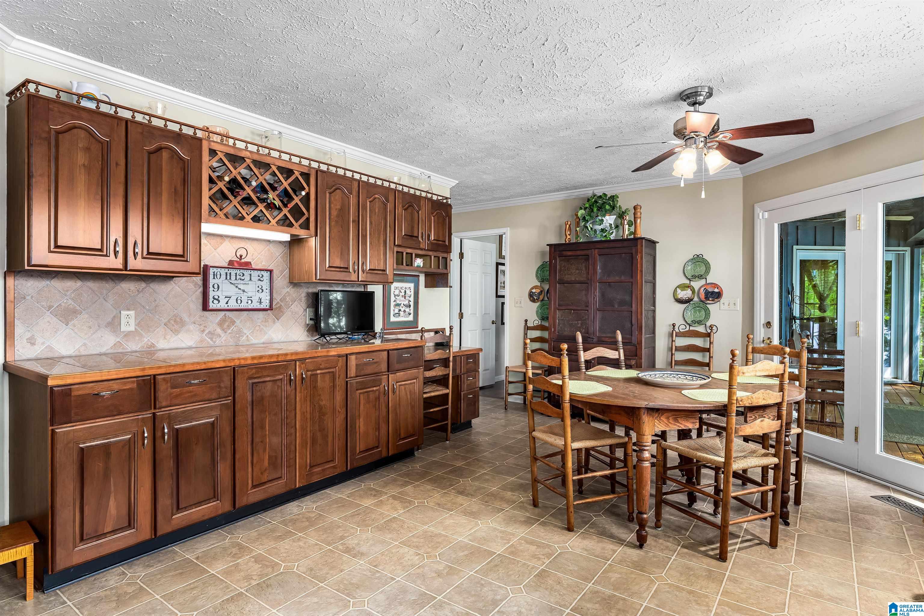 525 Cherokee Road Cropwell, AL 35054 - Photo 17 of 38